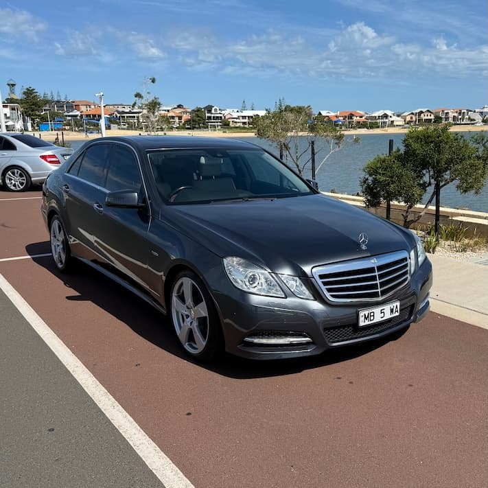 E250 Petrol Sedan